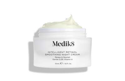 MEDIK8 Intelligent Retinol Smoothing Night Noční krém s retinolem, 50 ml MEDIK8 Intelligent Retinol Smoothing Night Noční krém s retinolem, 50 ml