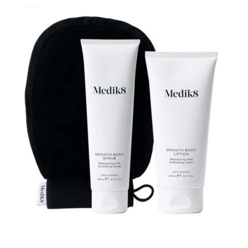 MEDIK8 Smooth Body Exfoliating Kit Vyhlazující trio peeling + rukavice + mléko s AHA kyselinami na suchou a drsnou pokožku celého těla 150 ml + 200 ml