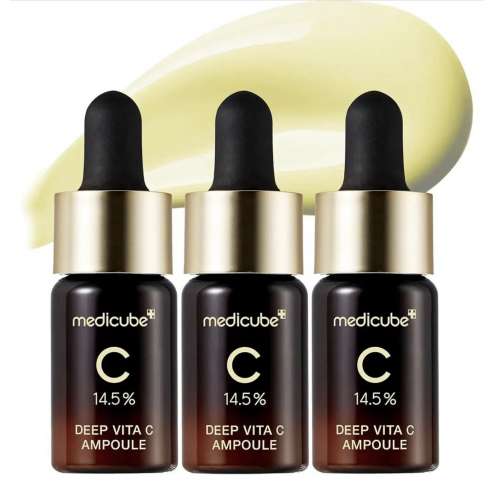 MEDICUBE Deep Vita C Ampoule Intenzivní pleťové sérum 3 × 10 g.